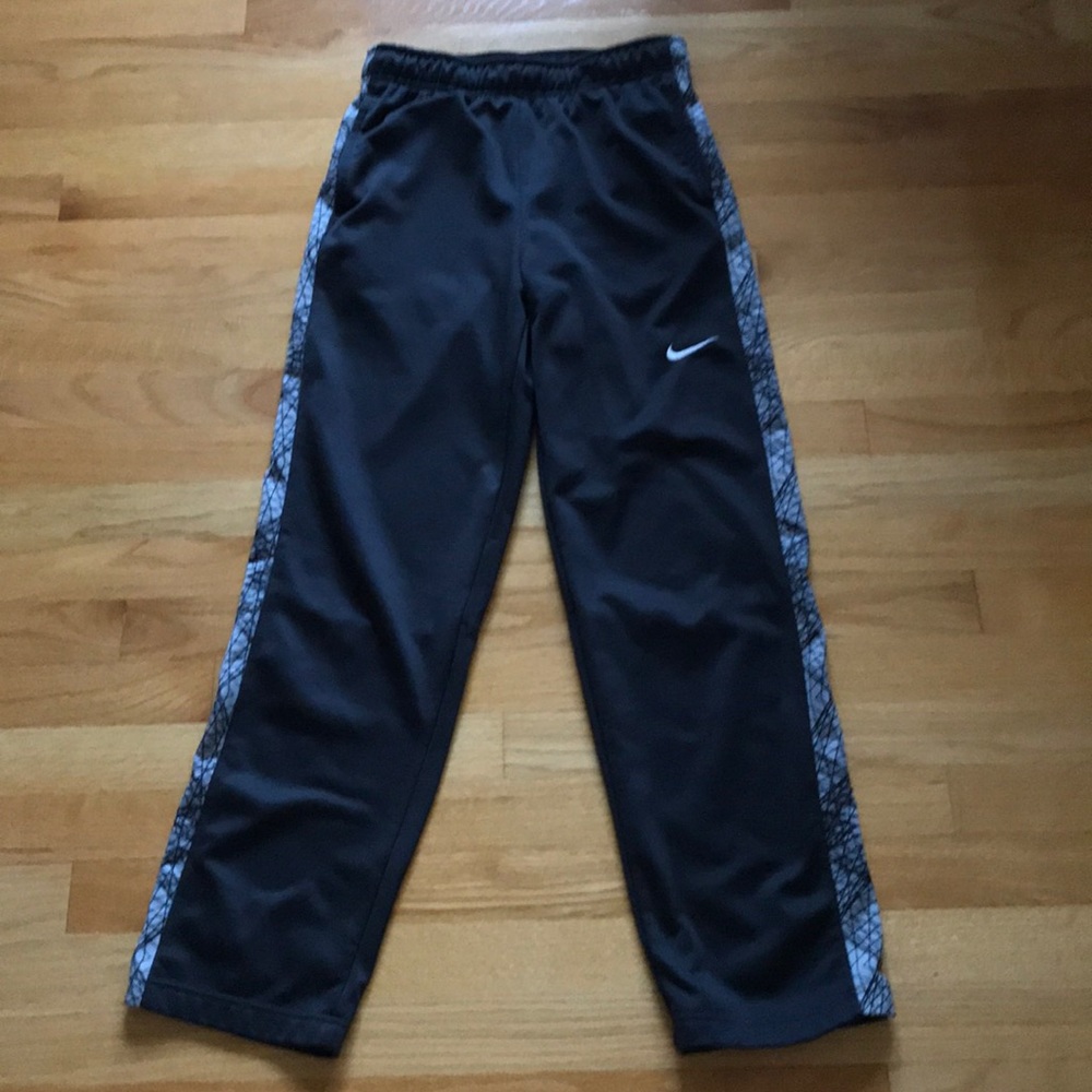 Nike Boys Dri-Fit Pants size XL